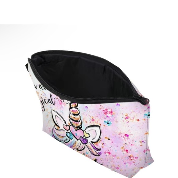 NWOT UNICORN MAKEUP BAG - Picture 3 of 5